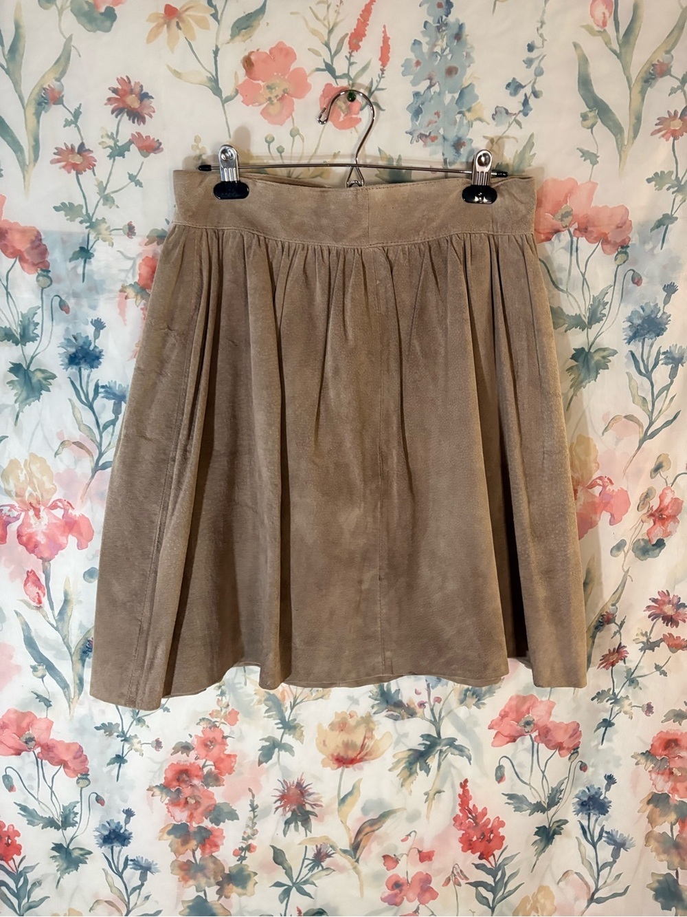 Vintage Suede Pleated A-Line Skirt in Taupe
